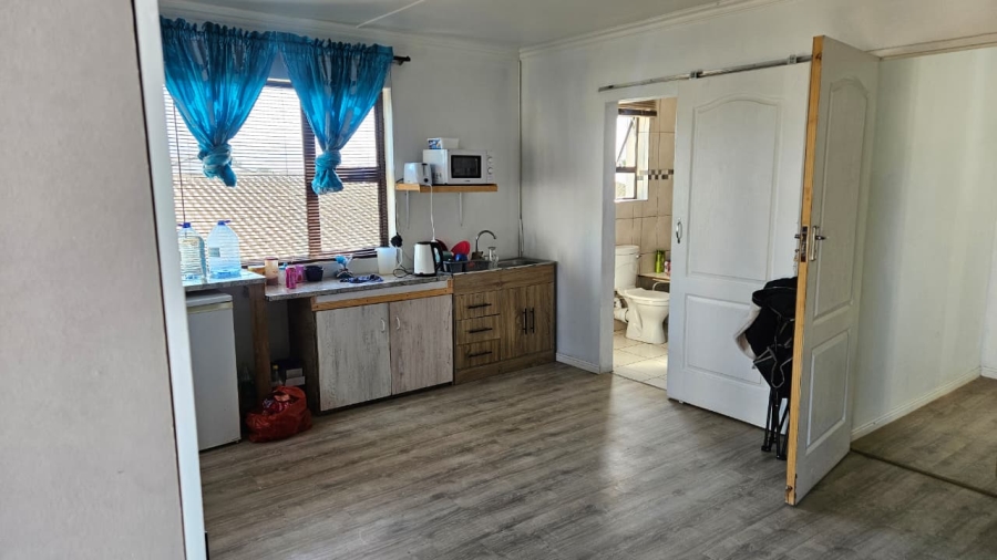 6 Bedroom Property for Sale in Parkers Dam Western Cape